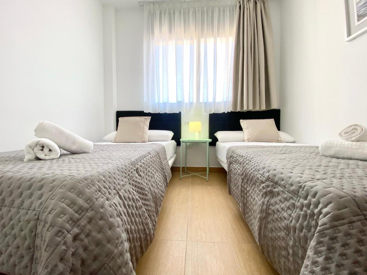 Sofia Suites Cambrils Bagian luar foto