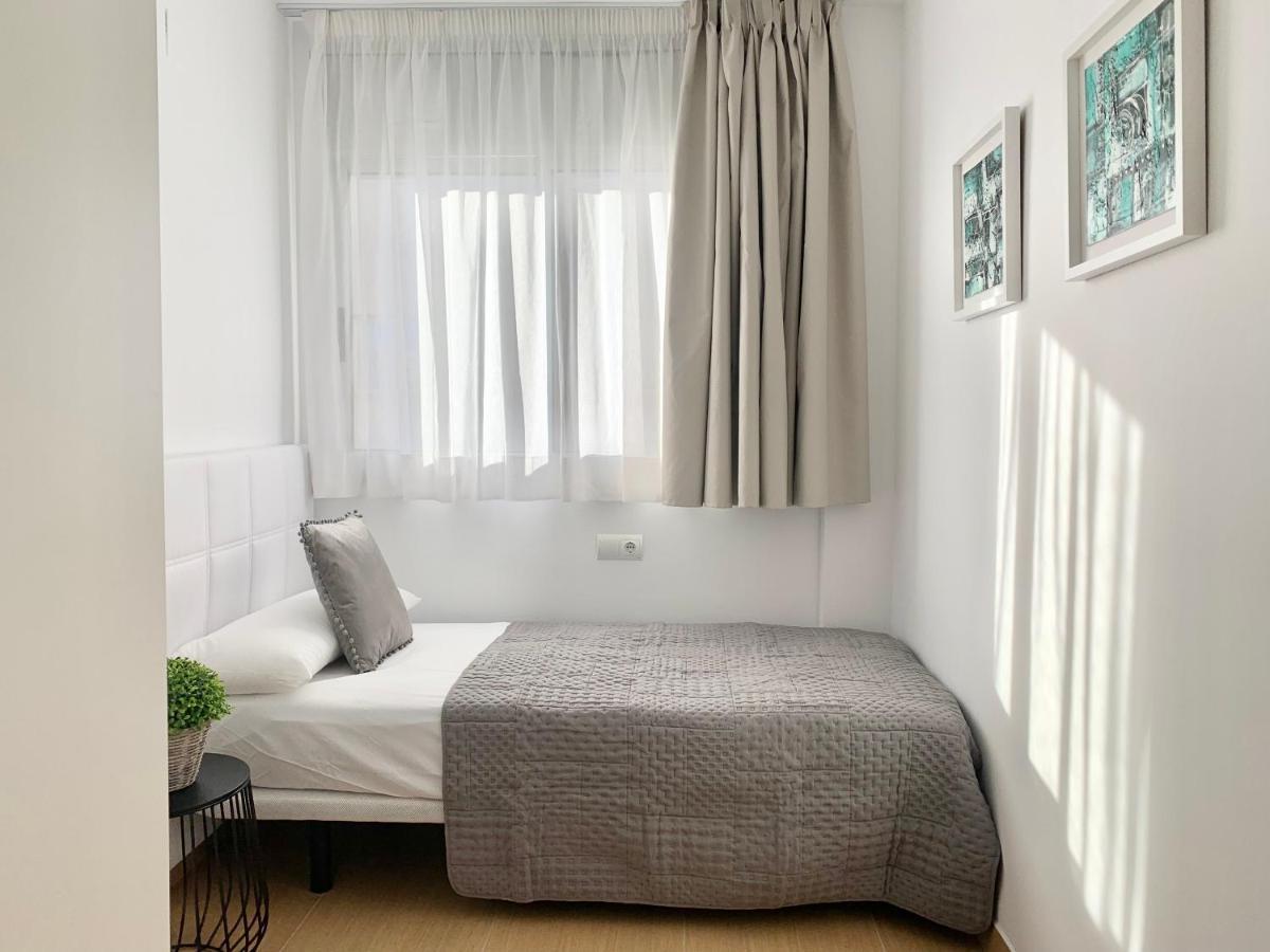 Sofia Suites Cambrils Bagian luar foto